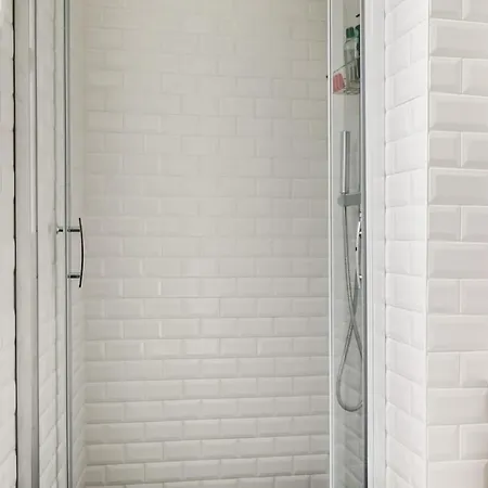 Charming Apt Close To The Place De La Republique * Parijs
